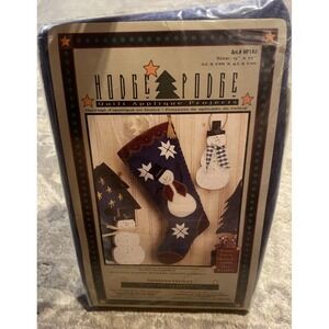 NewCaron Holiday Hodge Podge Quilt Felt Applique Snowman Christmas Stocking Kit